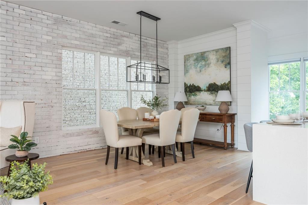 100 Villa Magnolia Lane