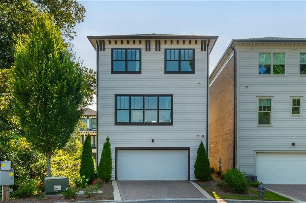 100 Villa Magnolia Lane