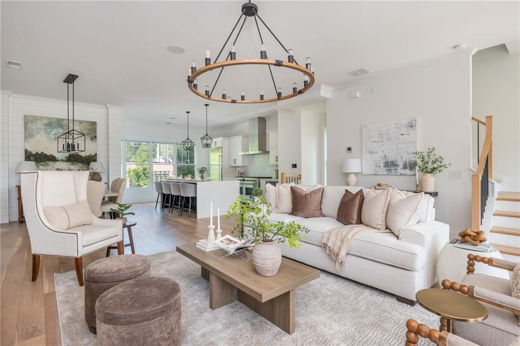 100 Villa Magnolia Lane