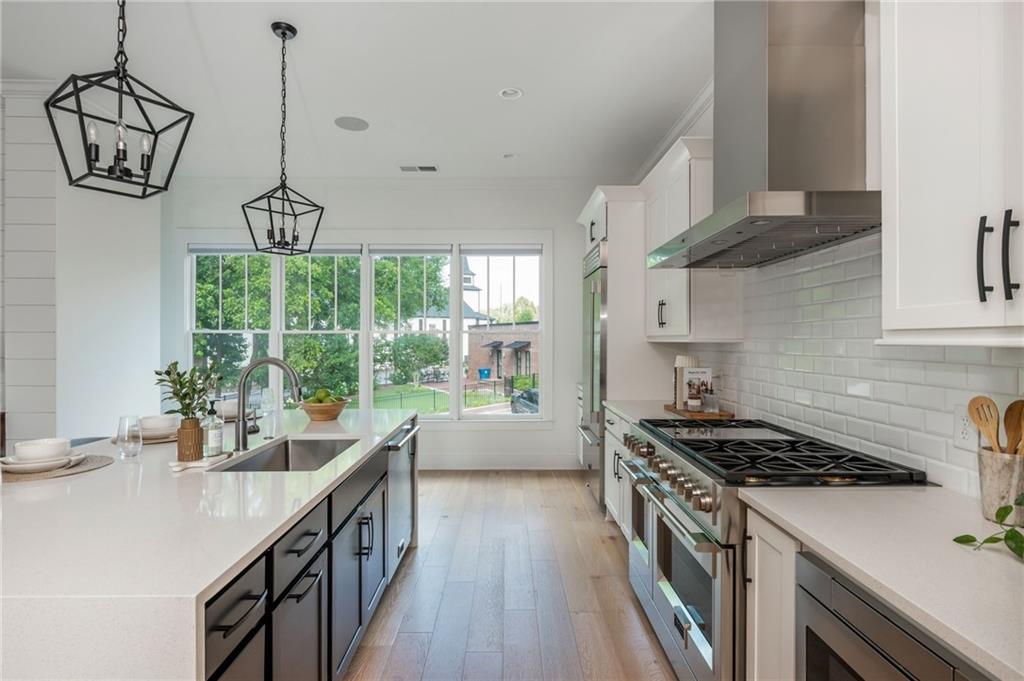 100 Villa Magnolia Lane