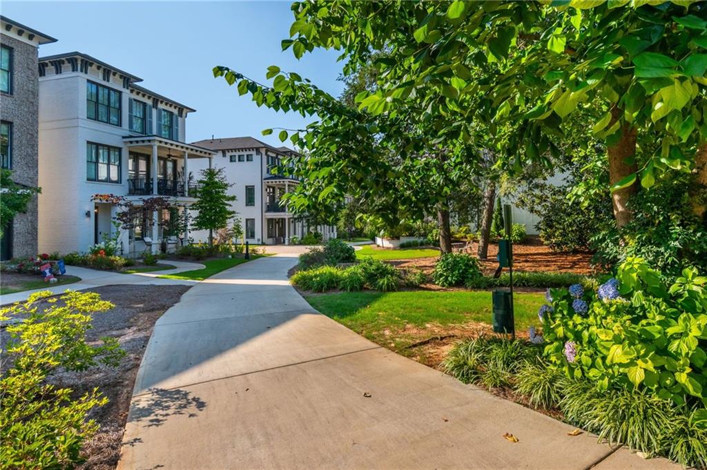 100 Villa Magnolia Lane