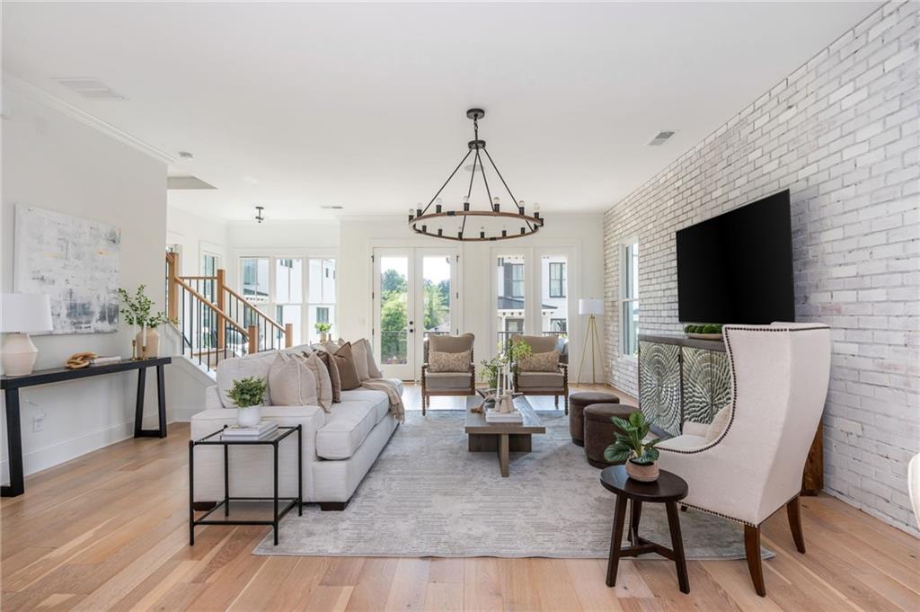 100 Villa Magnolia Lane