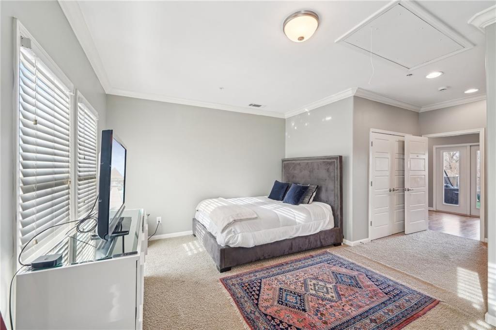 255 Southerland Terrace NE Unit 207