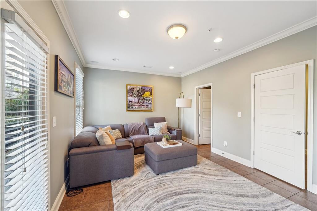 255 Southerland Terrace NE Unit 207