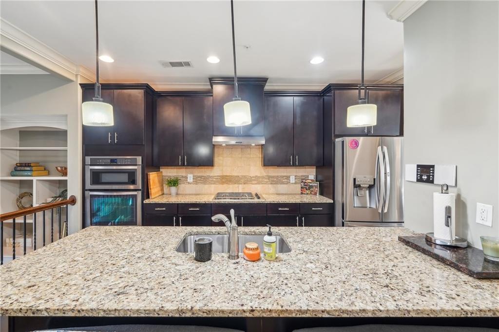 255 Southerland Terrace NE Unit 207