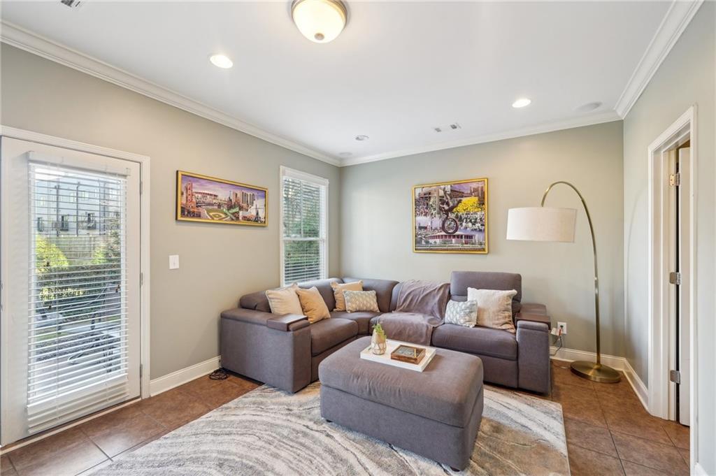 255 Southerland Terrace NE Unit 207