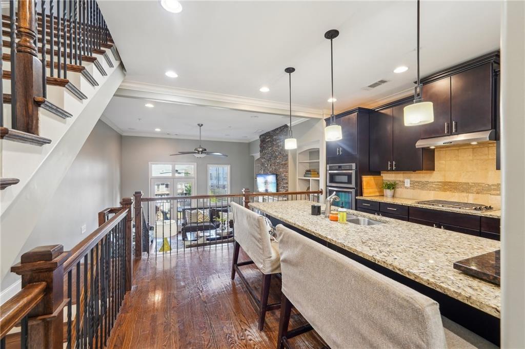 255 Southerland Terrace NE Unit 207