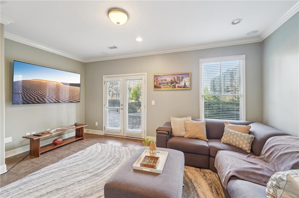 255 Southerland Terrace NE Unit 207