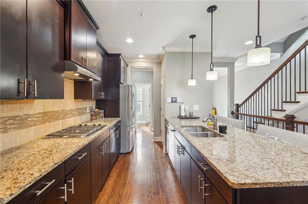 255 Southerland Terrace NE Unit 207