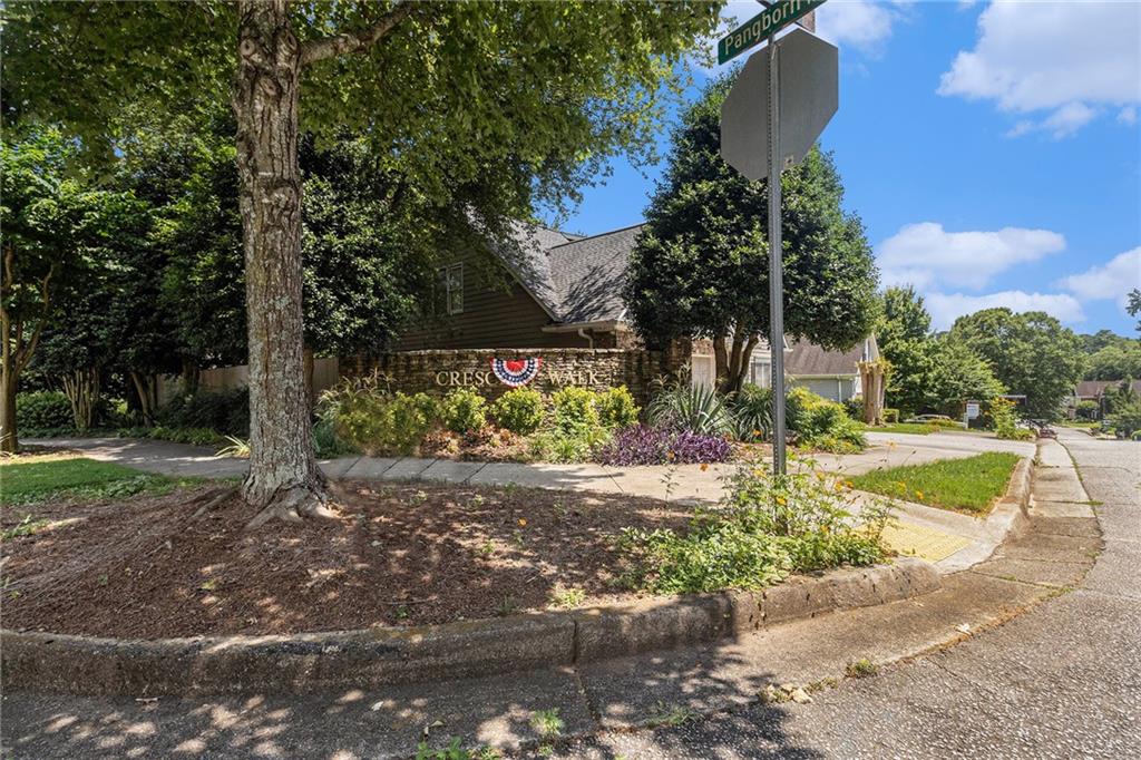 1469 Crescent Walk