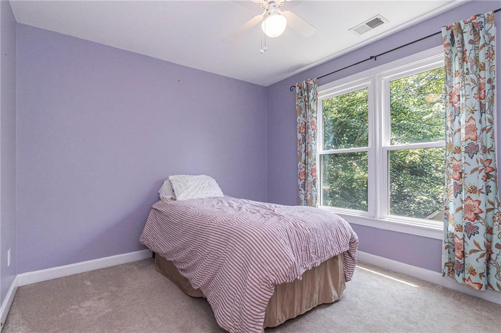 1469 Crescent Walk