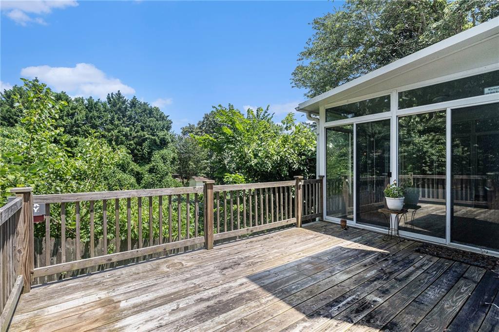 1469 Crescent Walk