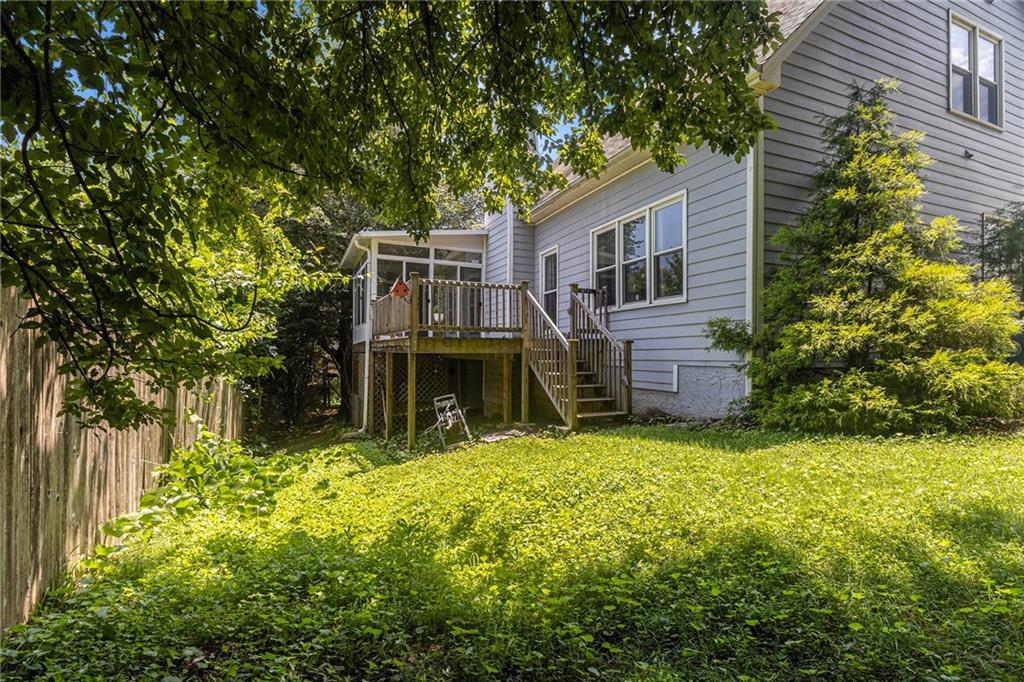 1469 Crescent Walk