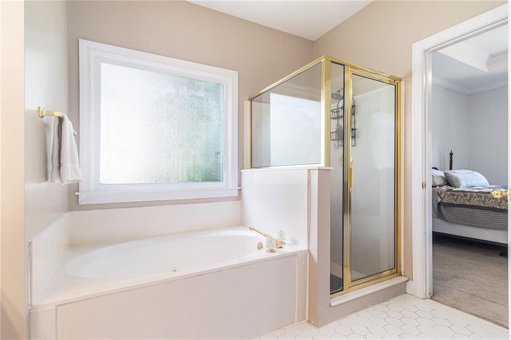 1469 Crescent Walk