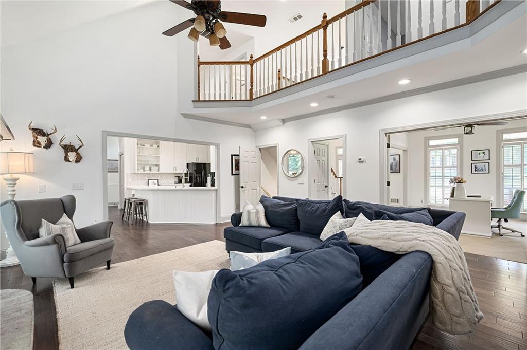 1642 Reflections Trail