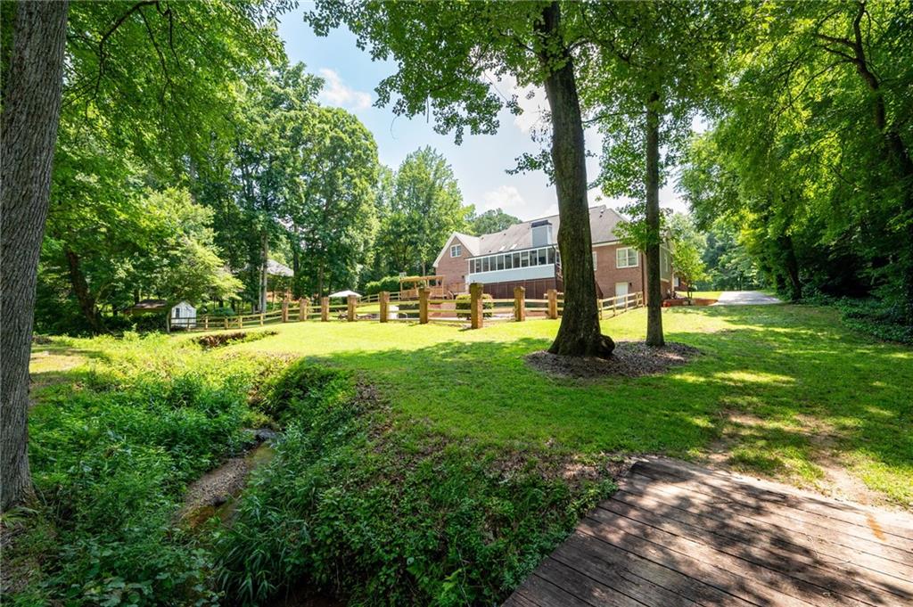 1642 Reflections Trail