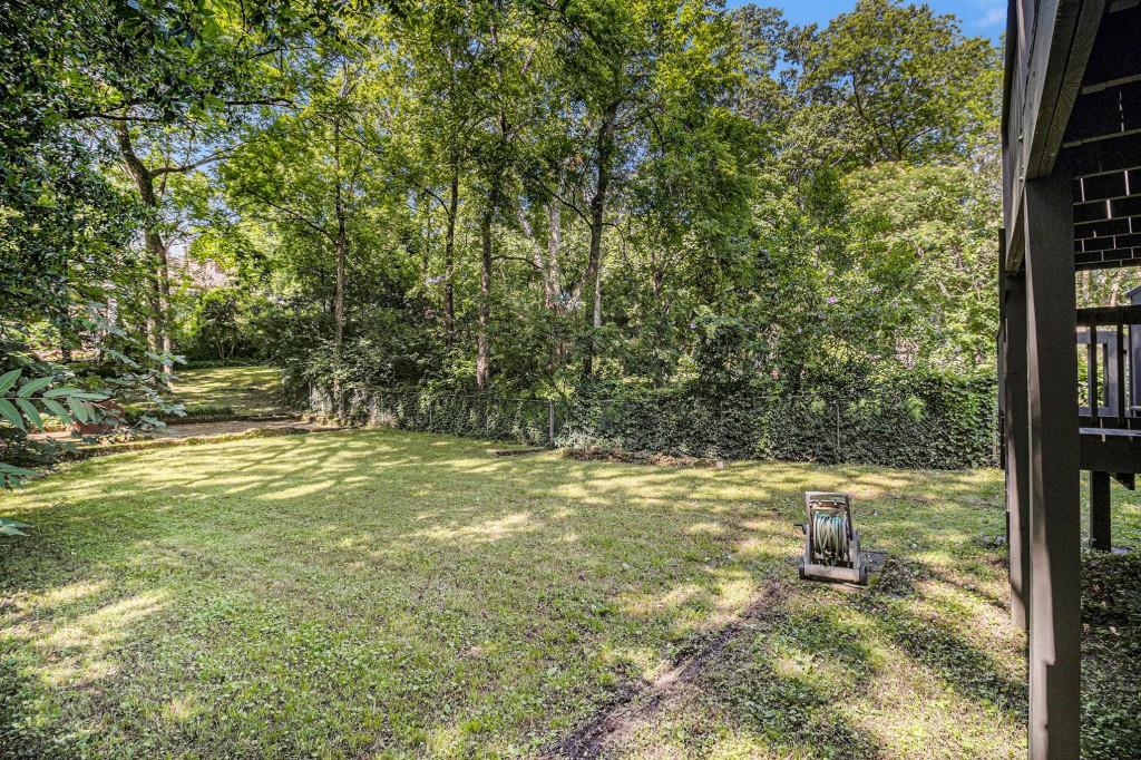 401 Cherokee Place SE