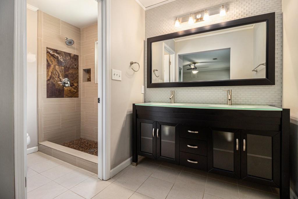 1621 Northlake Springs Court