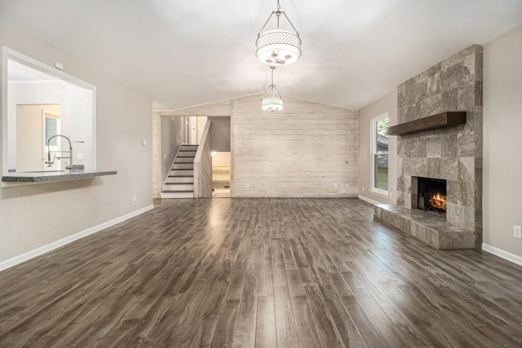 1621 Northlake Springs Court