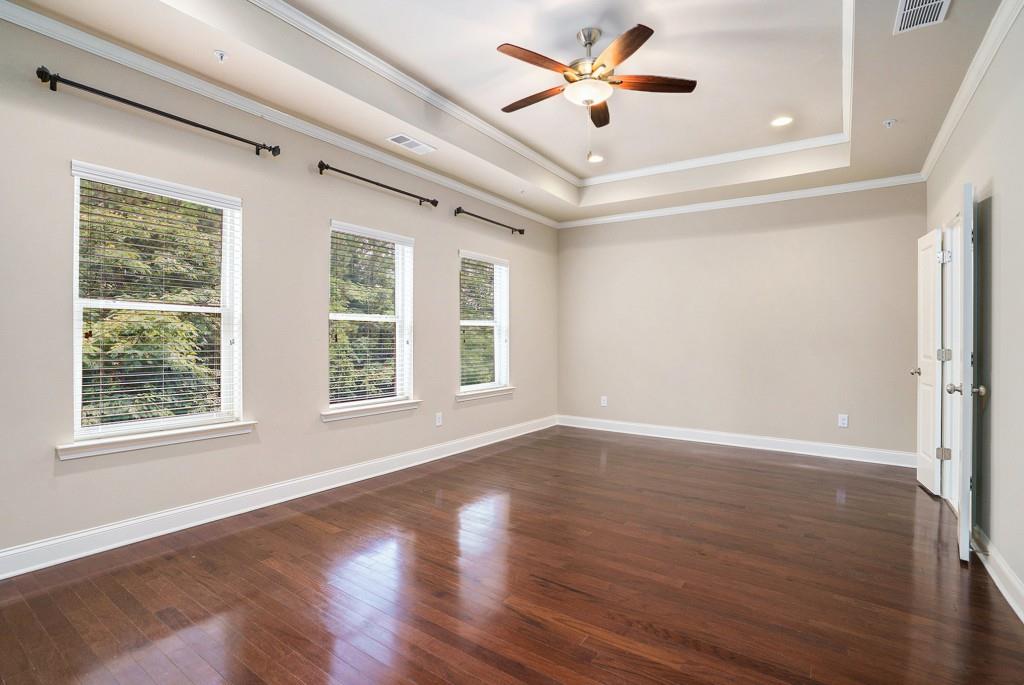 612 Luckett Court