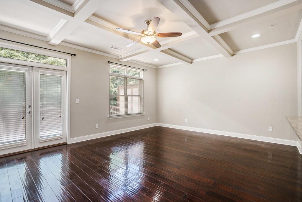 612 Luckett Court