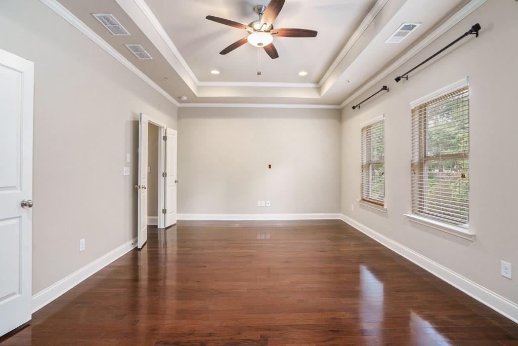 612 Luckett Court