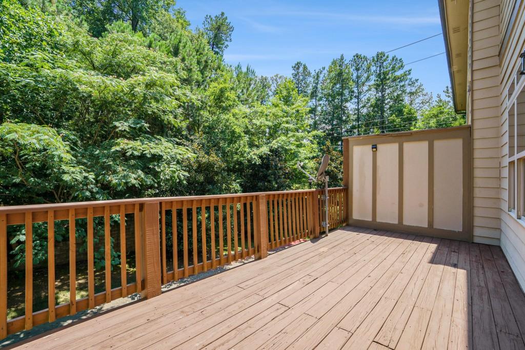 612 Luckett Court