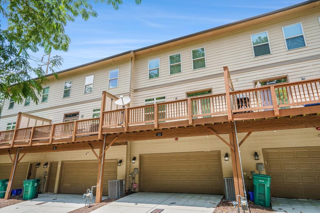 612 Luckett Court