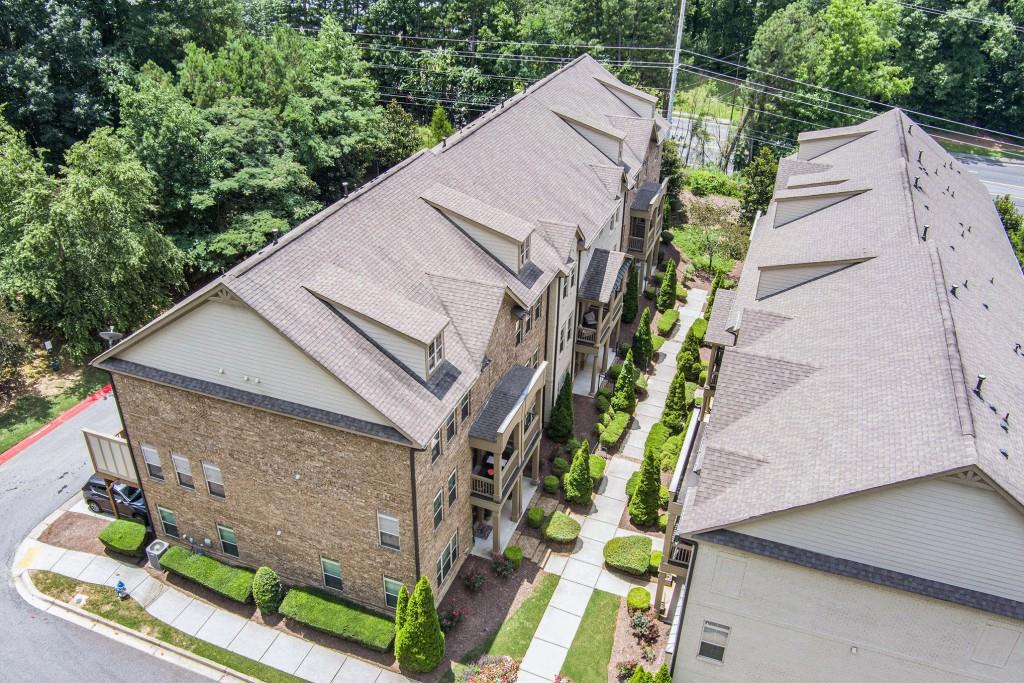 612 Luckett Court