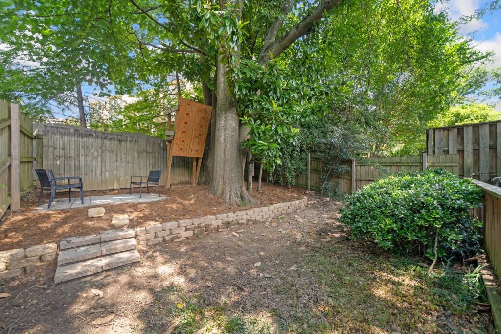 1480 Briaroaks Trail NE