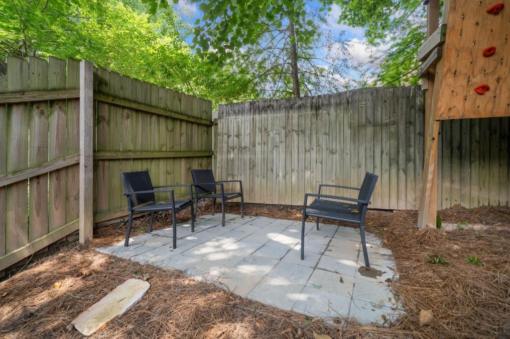 1480 Briaroaks Trail NE