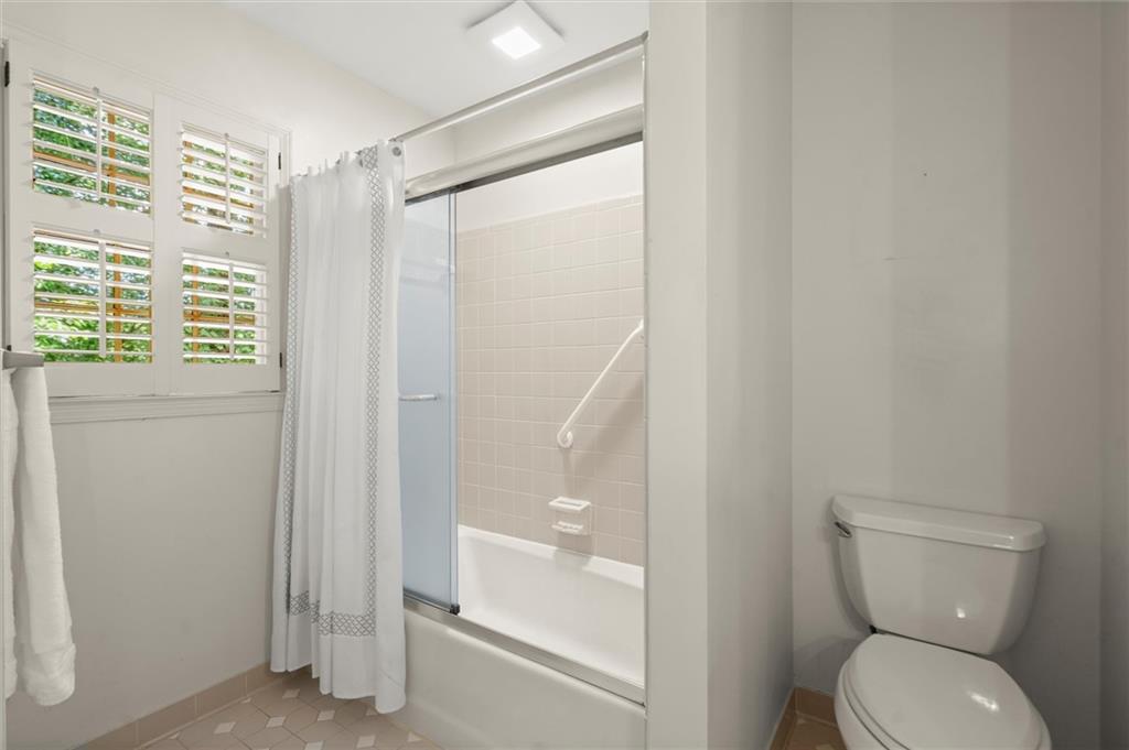 1408 Vernon Ridge Close