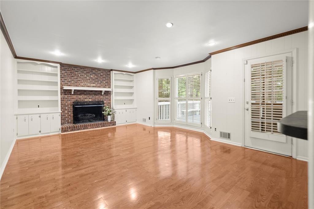 1408 Vernon Ridge Close