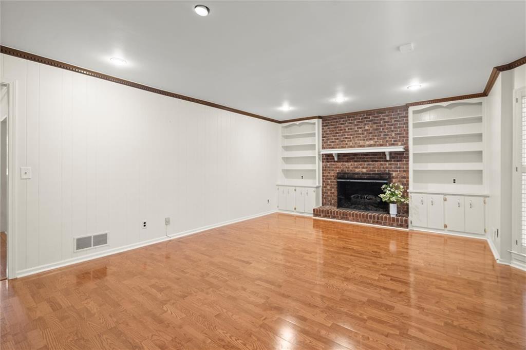 1408 Vernon Ridge Close