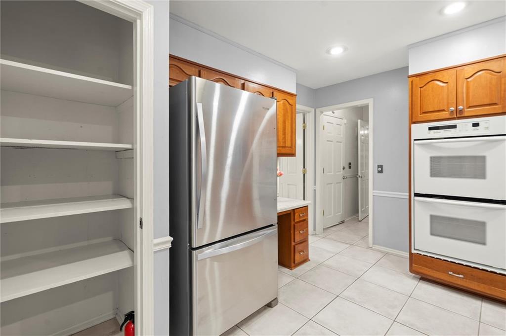 1408 Vernon Ridge Close