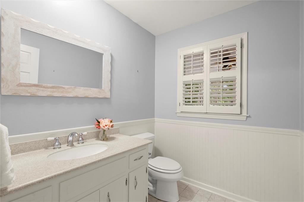 1408 Vernon Ridge Close