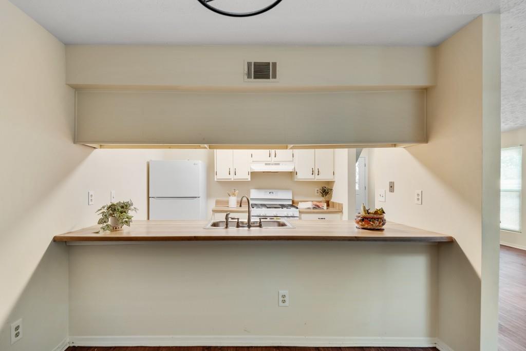 1254 Old Countryside Circle