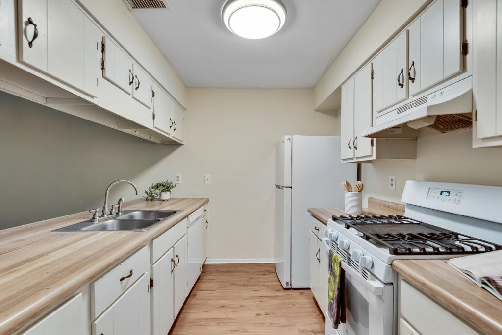 1254 Old Countryside Circle