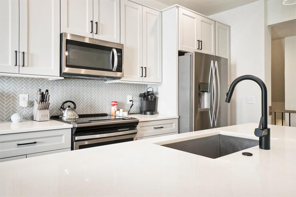 1350 May Avenue SE Unit 4