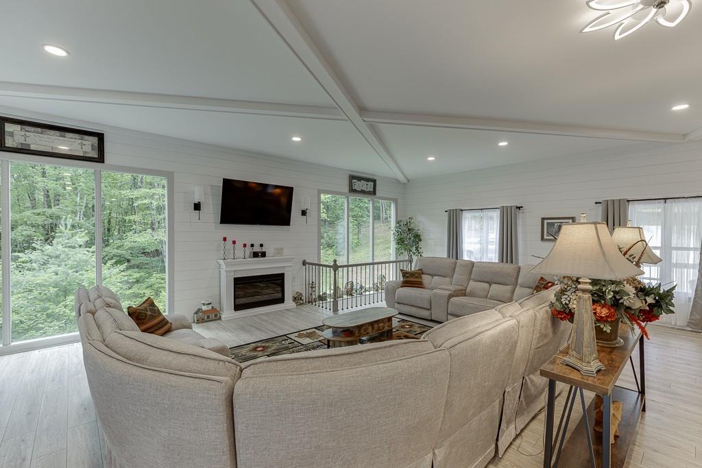 761 E Wolf Creek Road