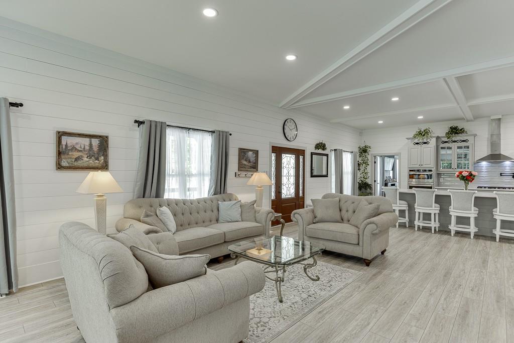 761 E Wolf Creek Road