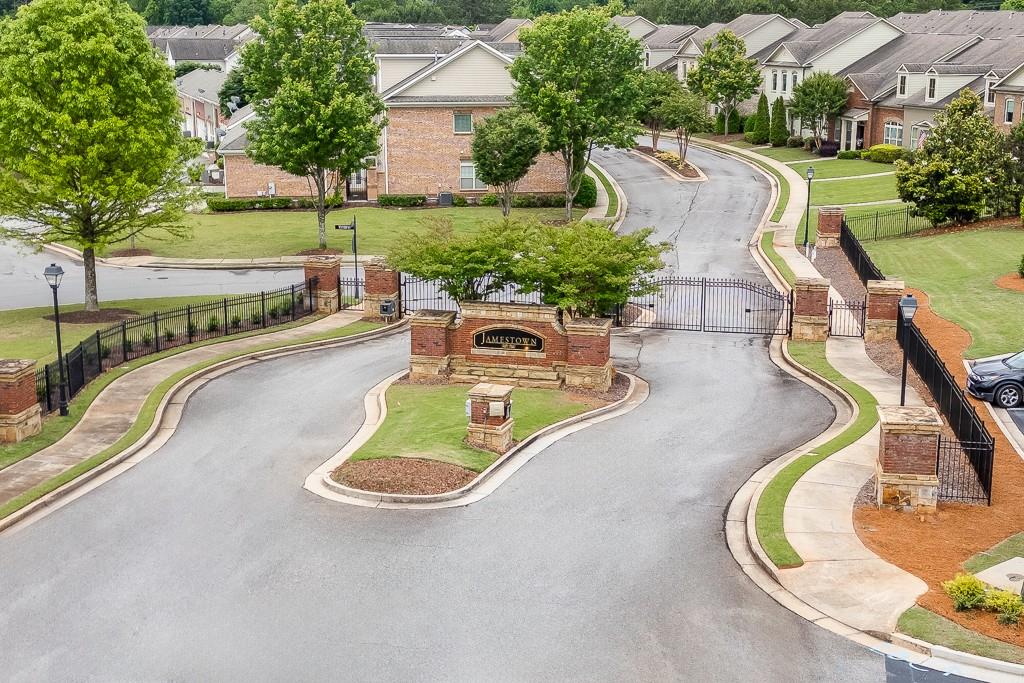 7135 Winthrop Road