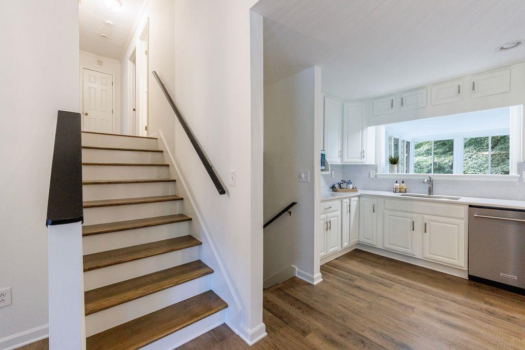 155 Moonshadow Court