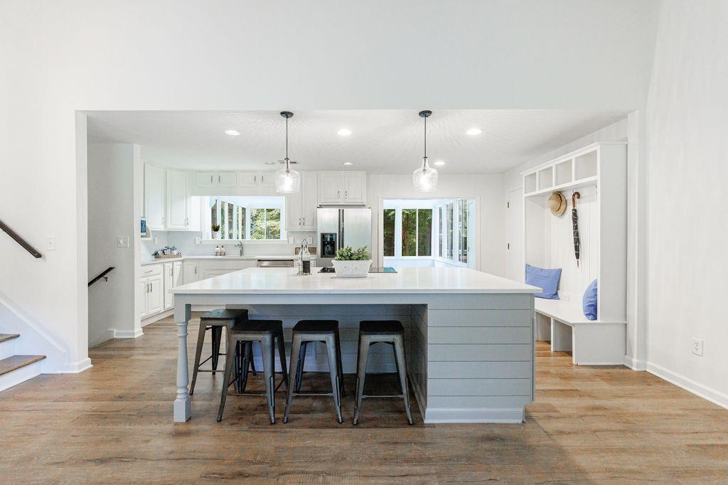 155 Moonshadow Court