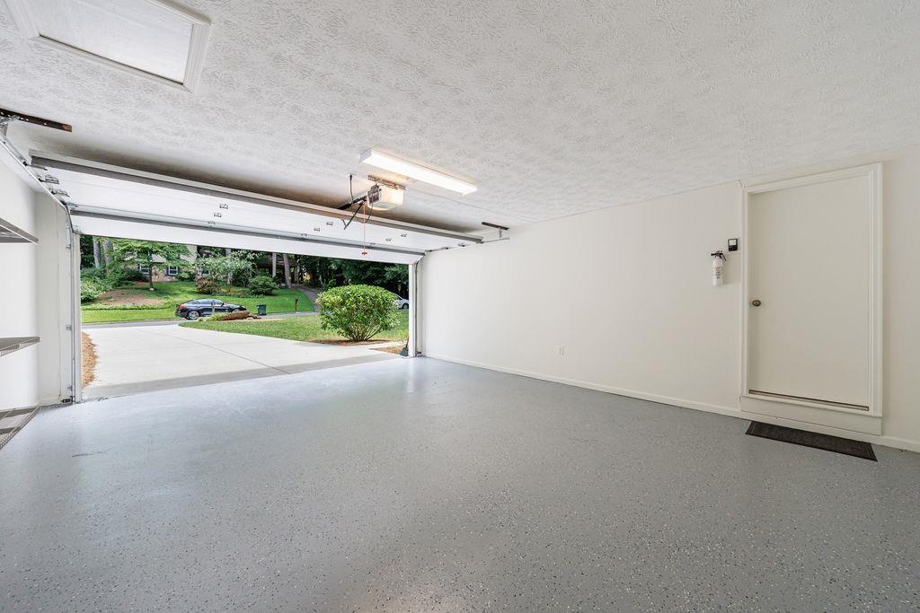 155 Moonshadow Court