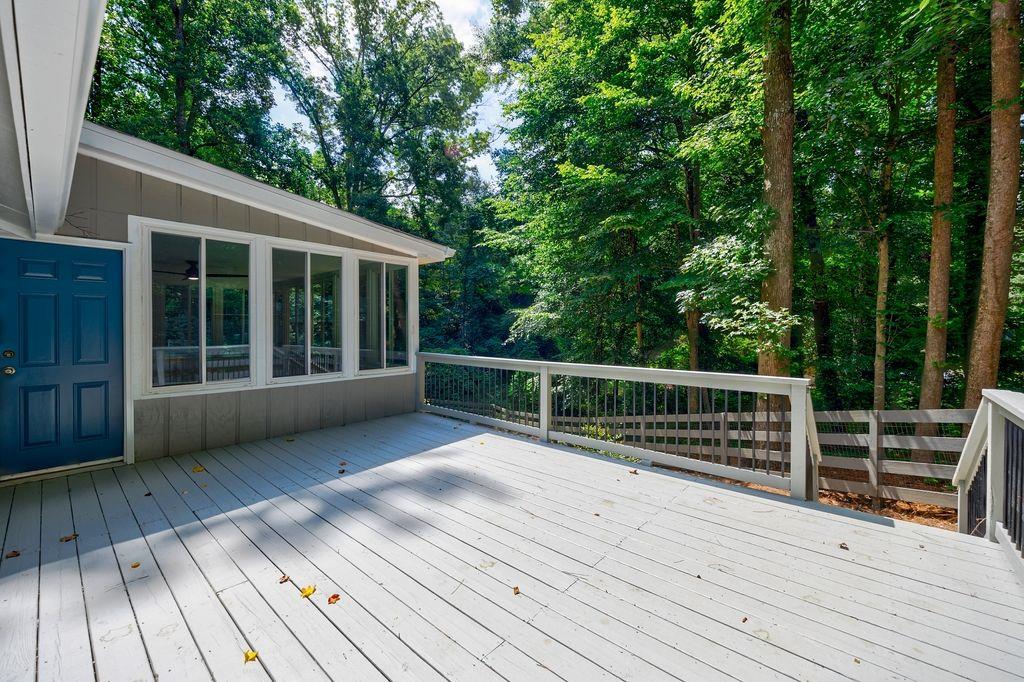 155 Moonshadow Court