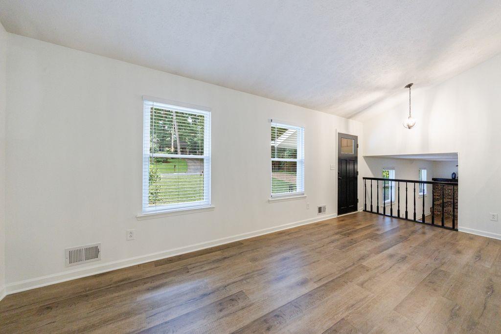 155 Moonshadow Court