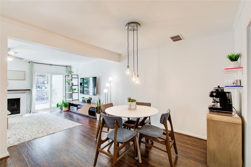 3723 Stonewall Circle SE