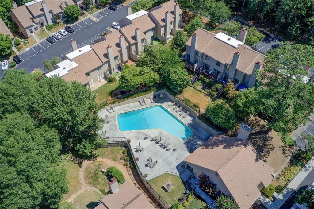 3723 Stonewall Circle SE