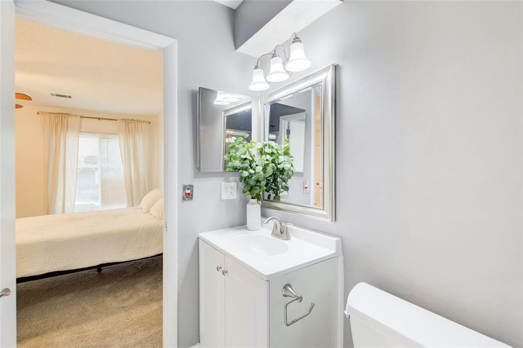 3723 Stonewall Circle SE